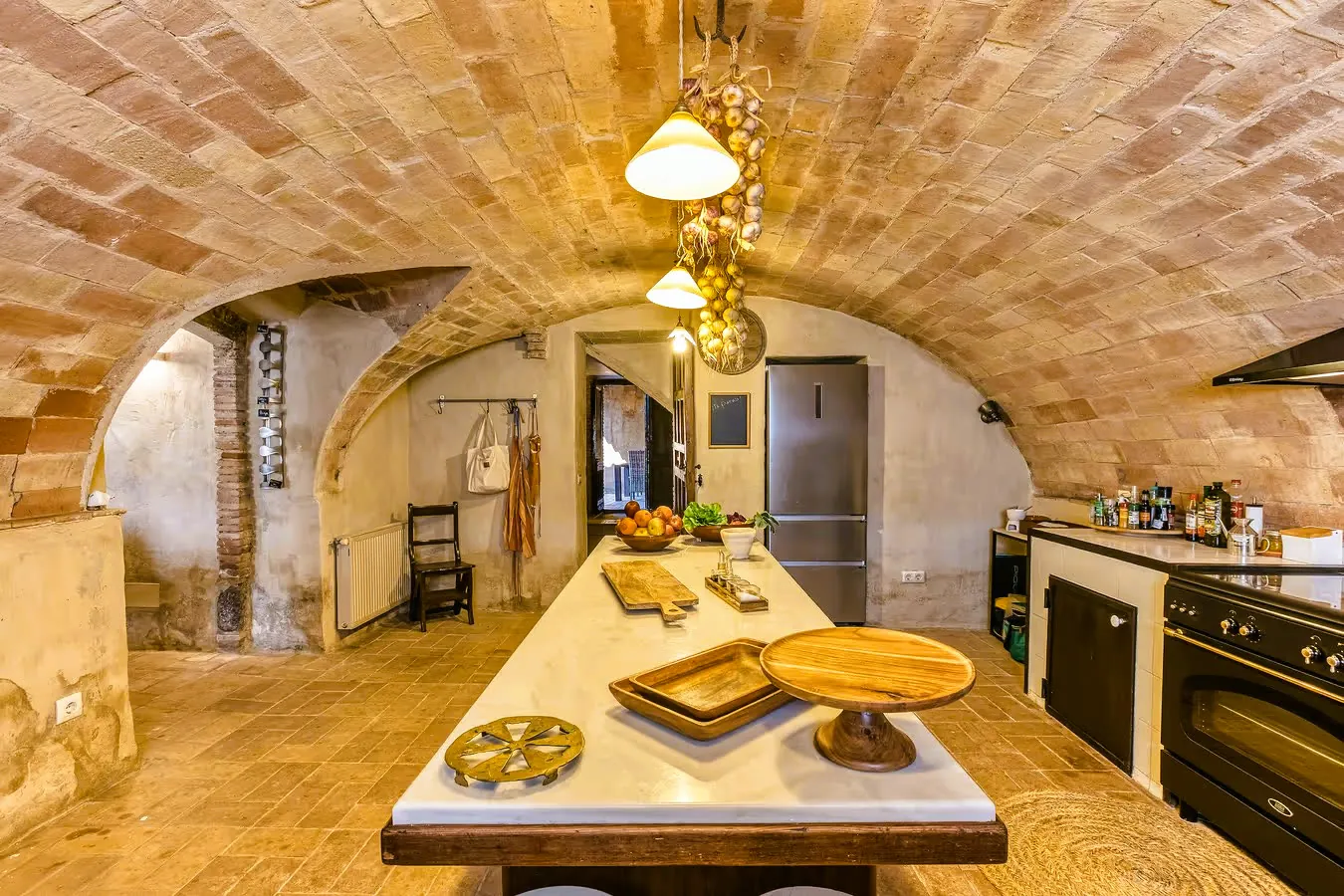 Vaulted kitchen, cooking area
